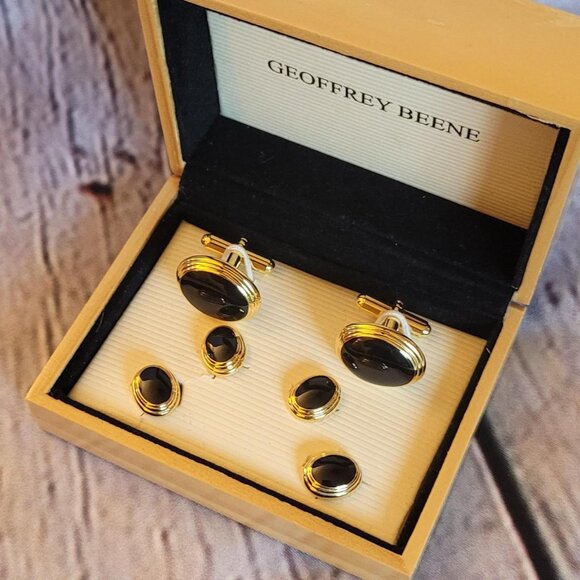 Geoffrey Beene Gold Tone Cuff Links with Black Onyx Stone for Men - Picture 2 of 3